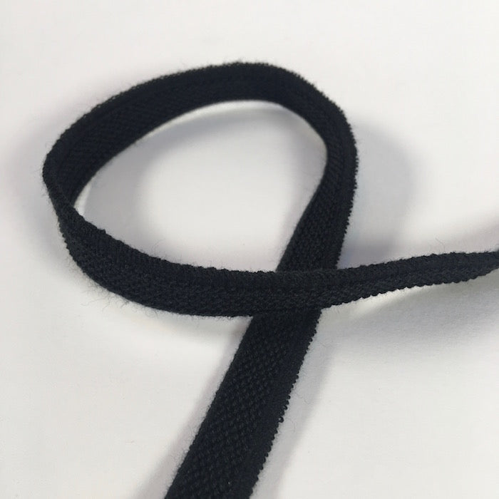 11mm wide plastic-free elastic made from organic cotton and natural rubber.