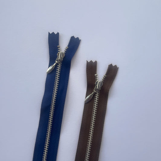 #3 Curved Jeans Zip by YKK - 23cm