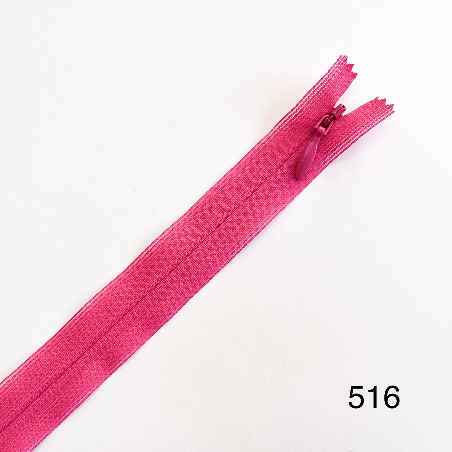 #2 Lightweight Invisible zip By YKK - Red & Pink shades - 66cm (26") length - Kleins Haberdashery