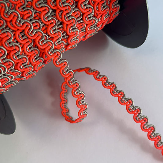 8mm 2-tone Scroll Gimp Braid - Fluro Pink
