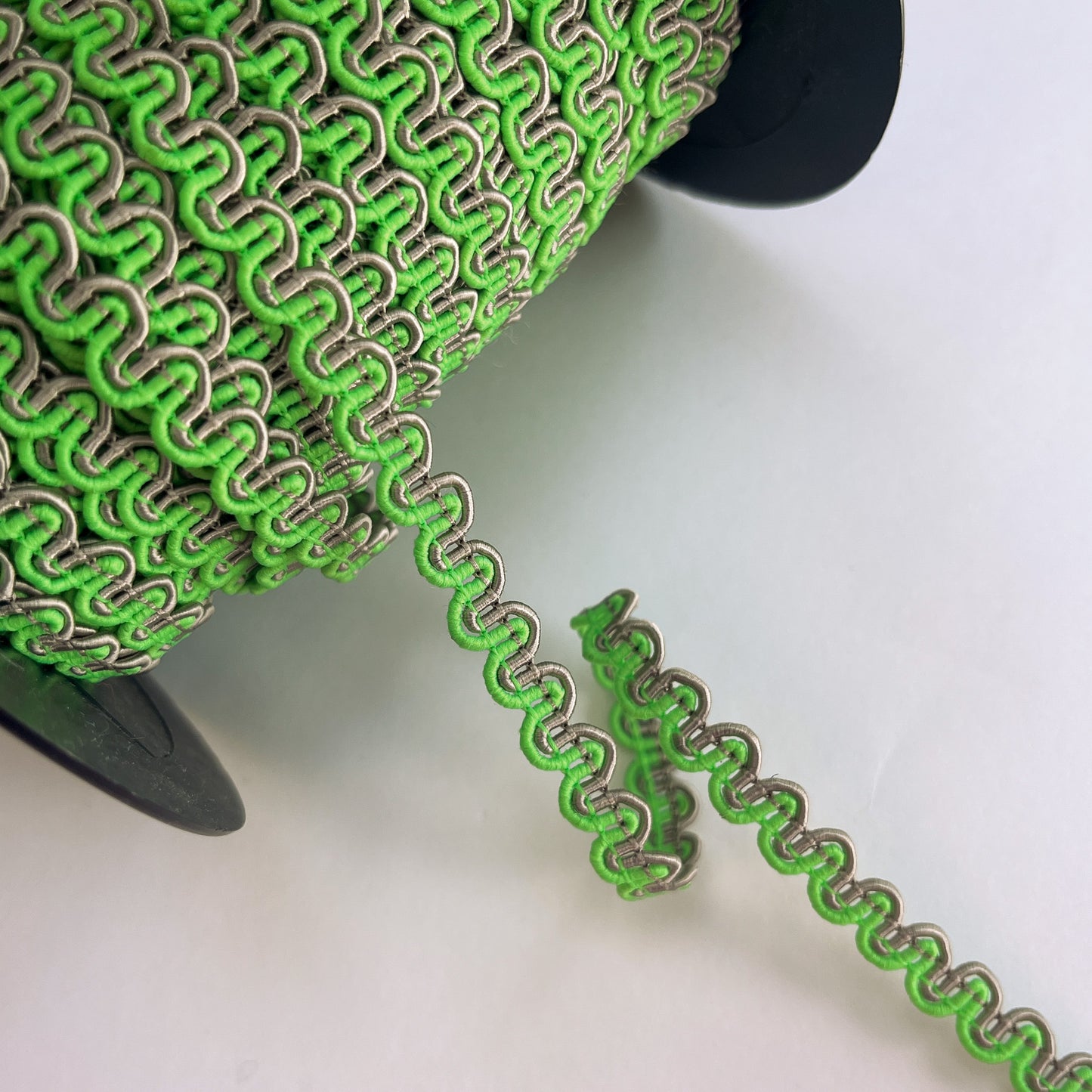8mm 2-tone Scroll Gimp Braid - Fluro green
