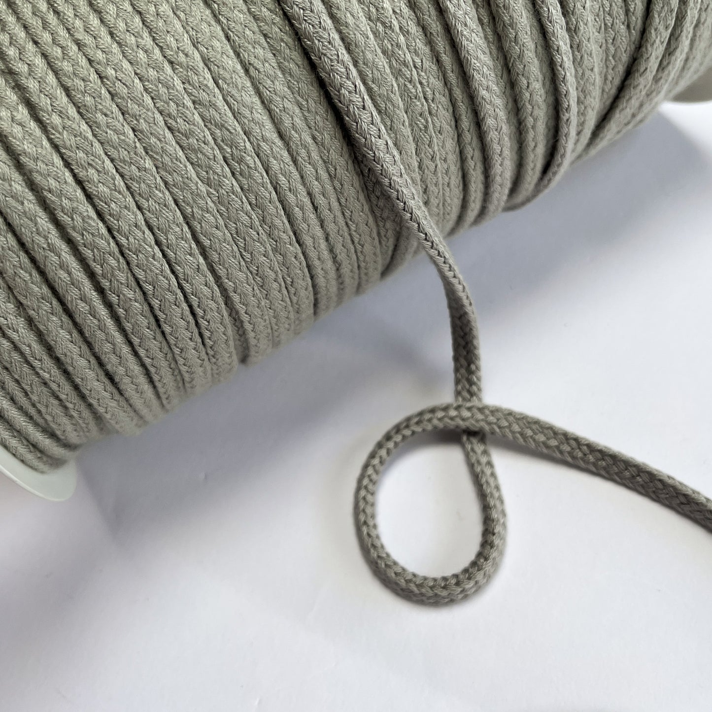 8mm Soft Plaited Cord - Light Grey