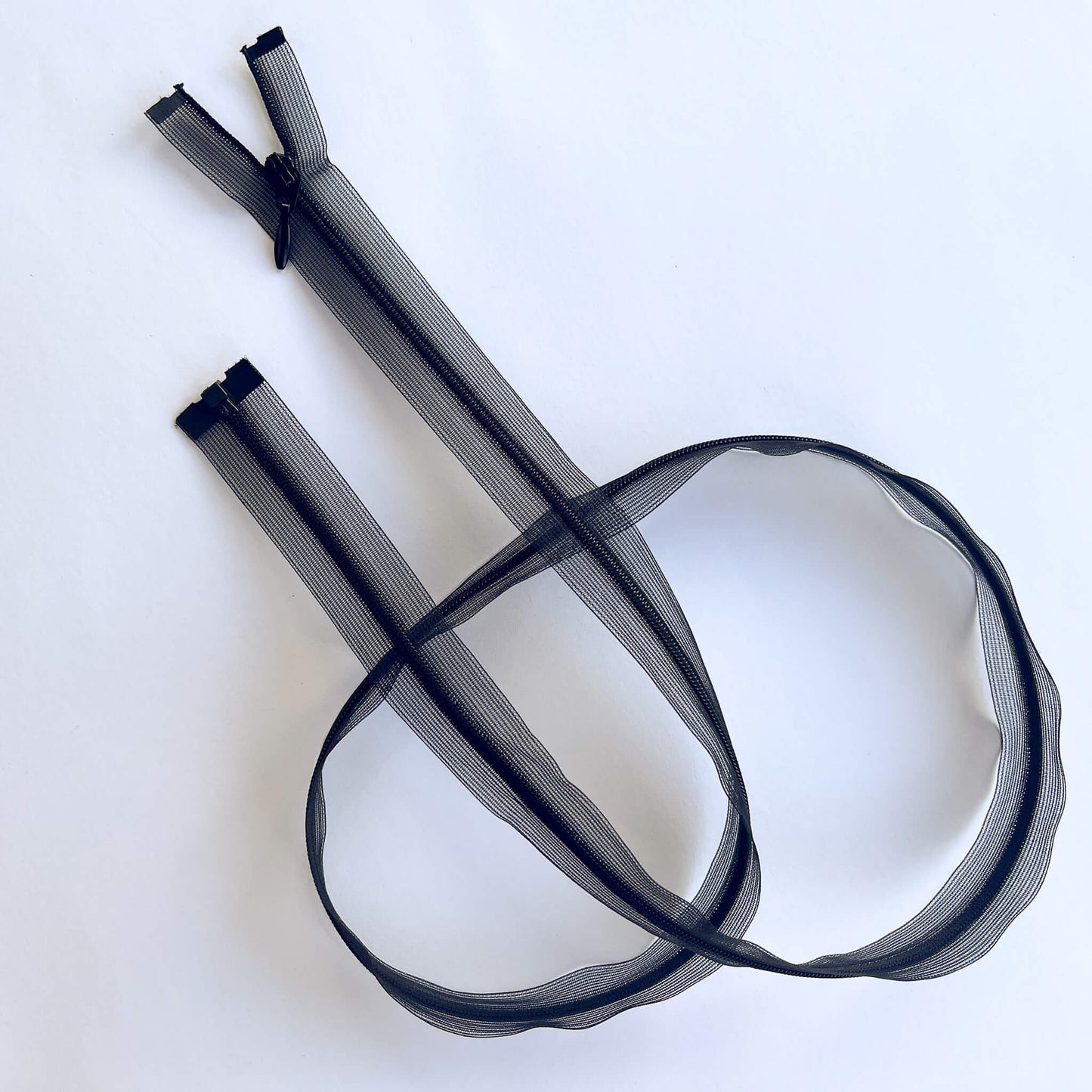 Black Couture Featherweight open ended zip - 100cm length, light weight nylon tape zip.