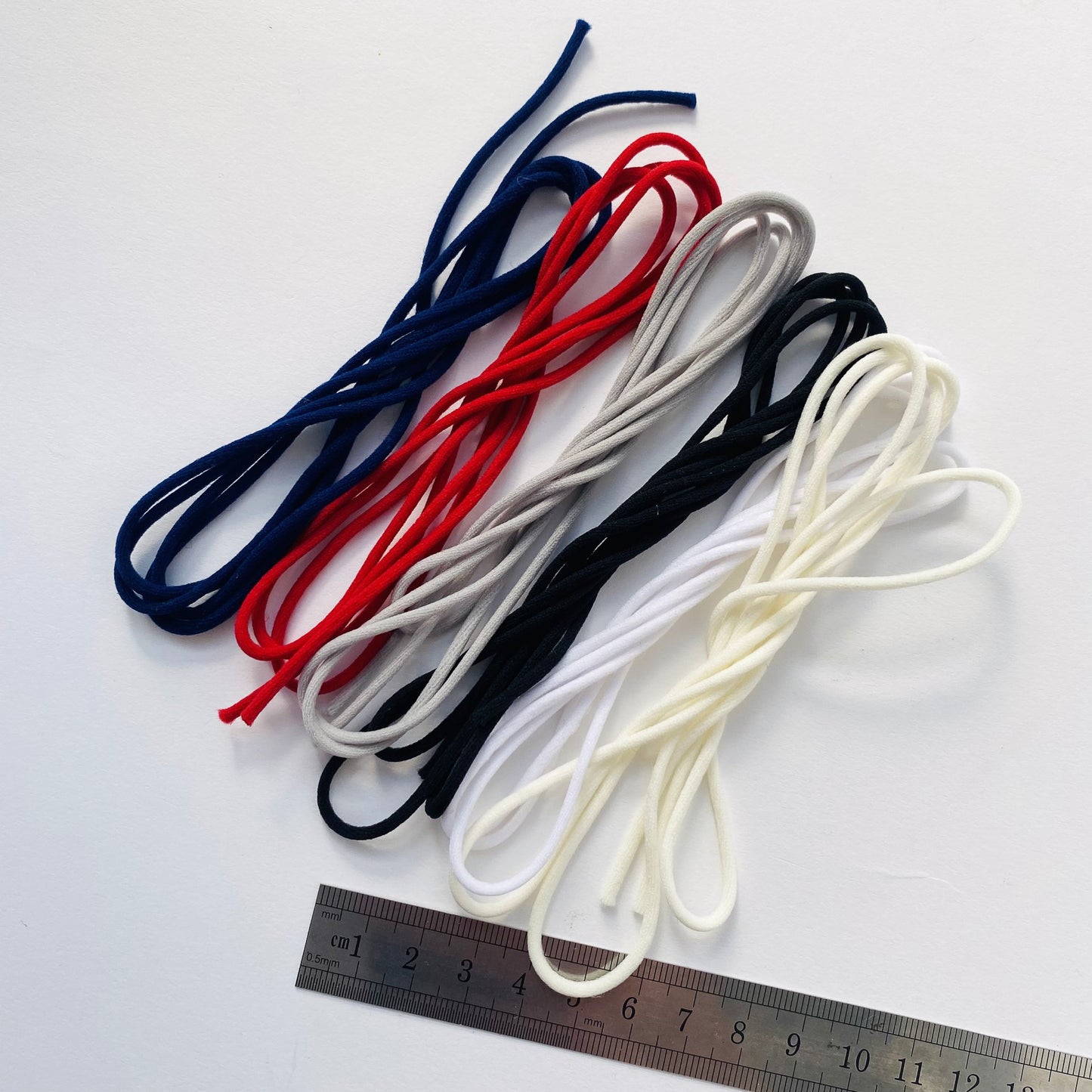 Cordón Stretch RAT-TAIL de microfibra mate de 2 mm