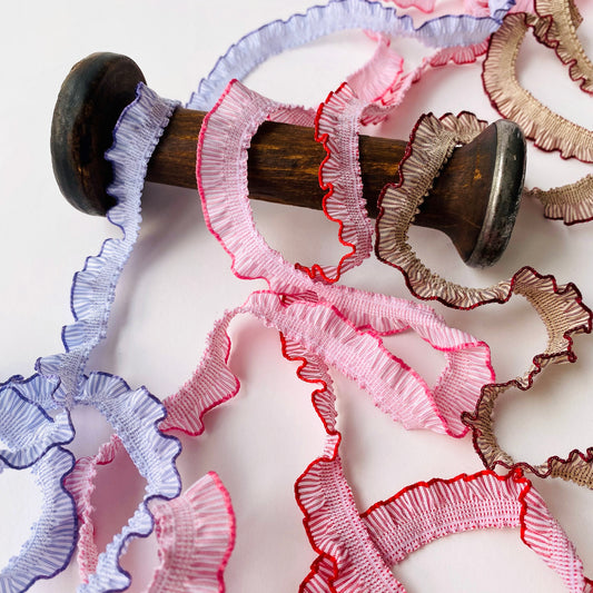 Bordure élastique « froncée » extensible de 13 mm