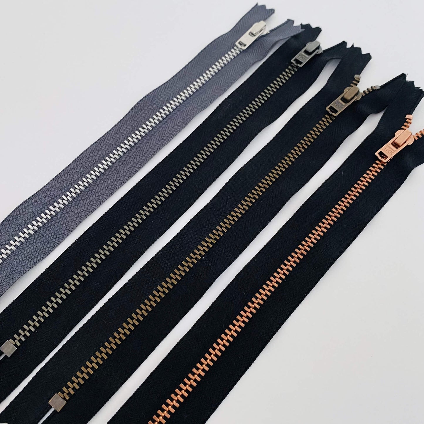 #4.5 Jeans Weight Closed End Zip by YKK - 20cm