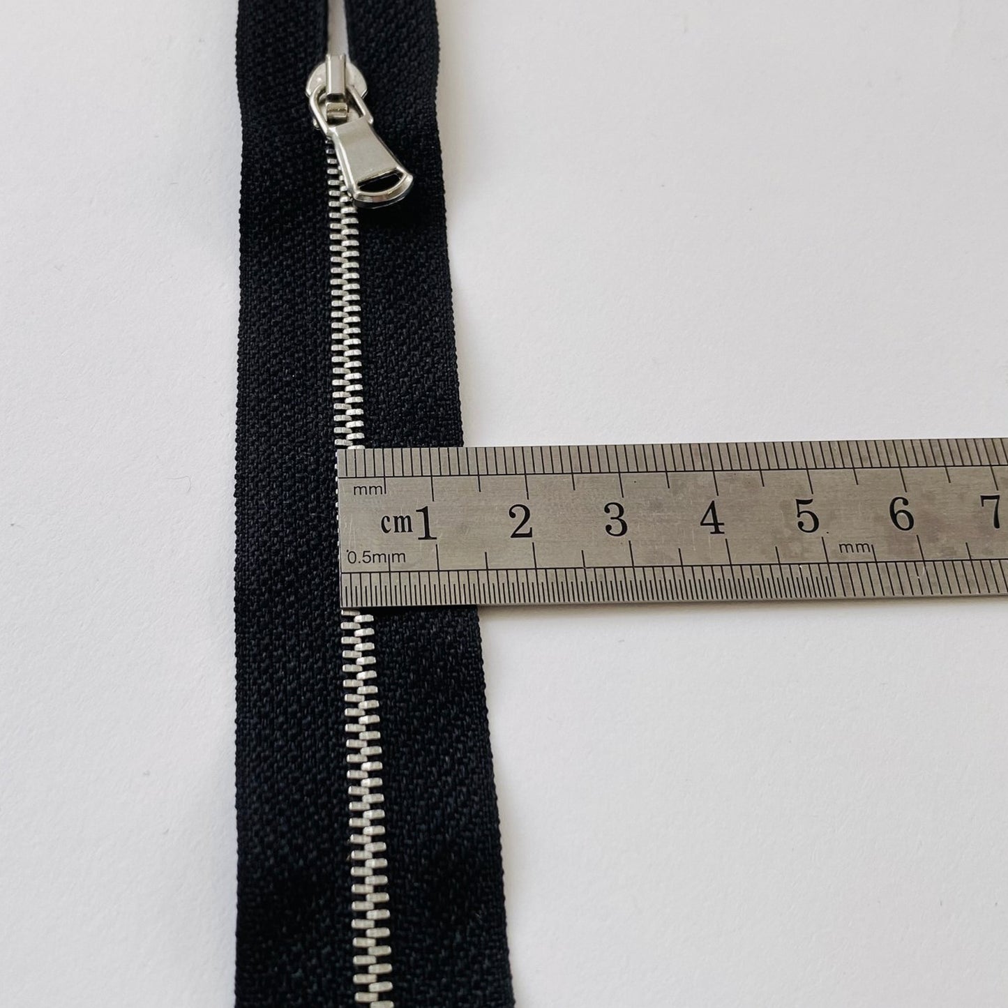 #2 Super Fine Black Metal Zip by Lanfranchi Lampo - 100cm
