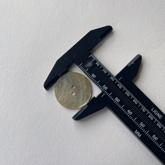 Large Natural Akoya Shell Button - 23mm