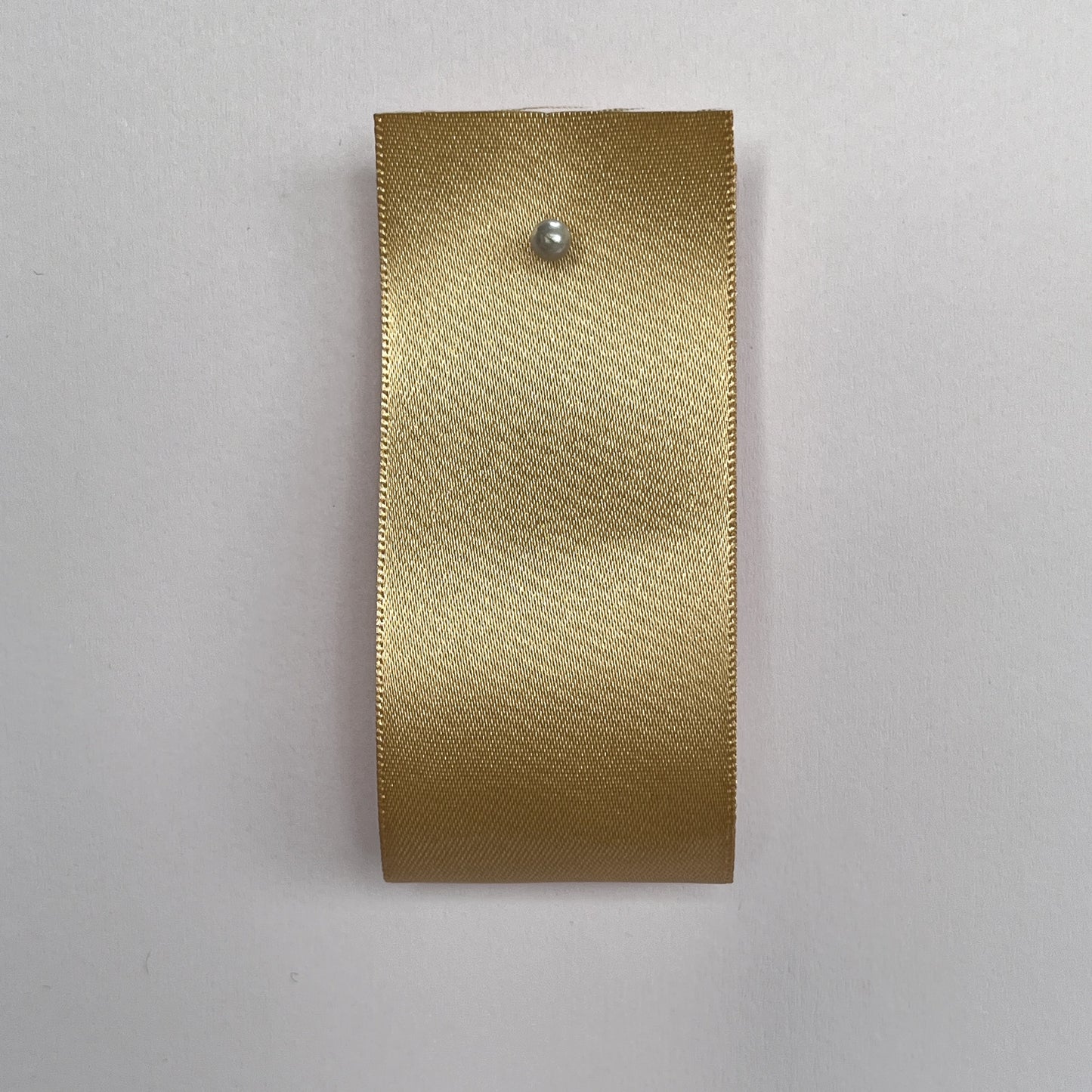 Cinta de raso bronce de Klein