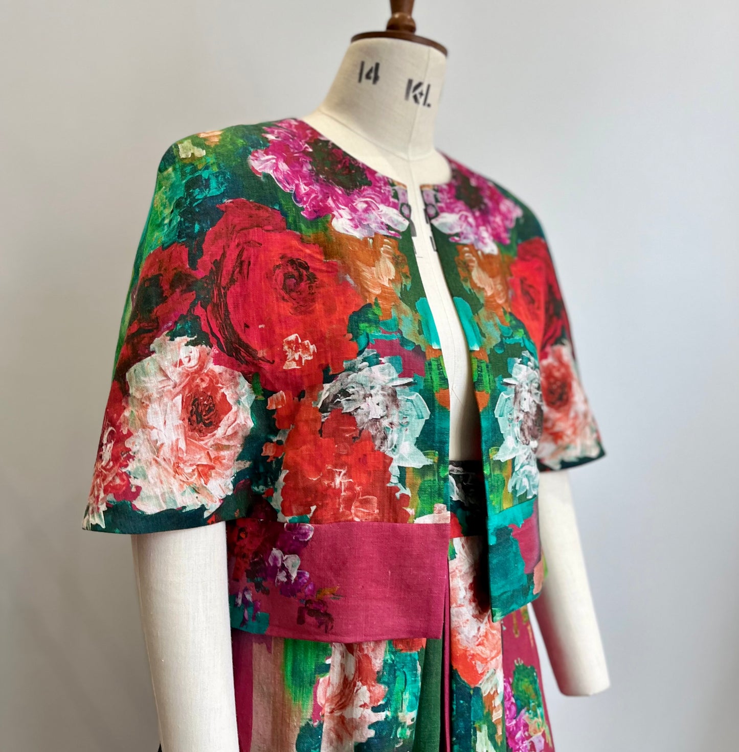 The Ludo Capelet Sewing Pattern