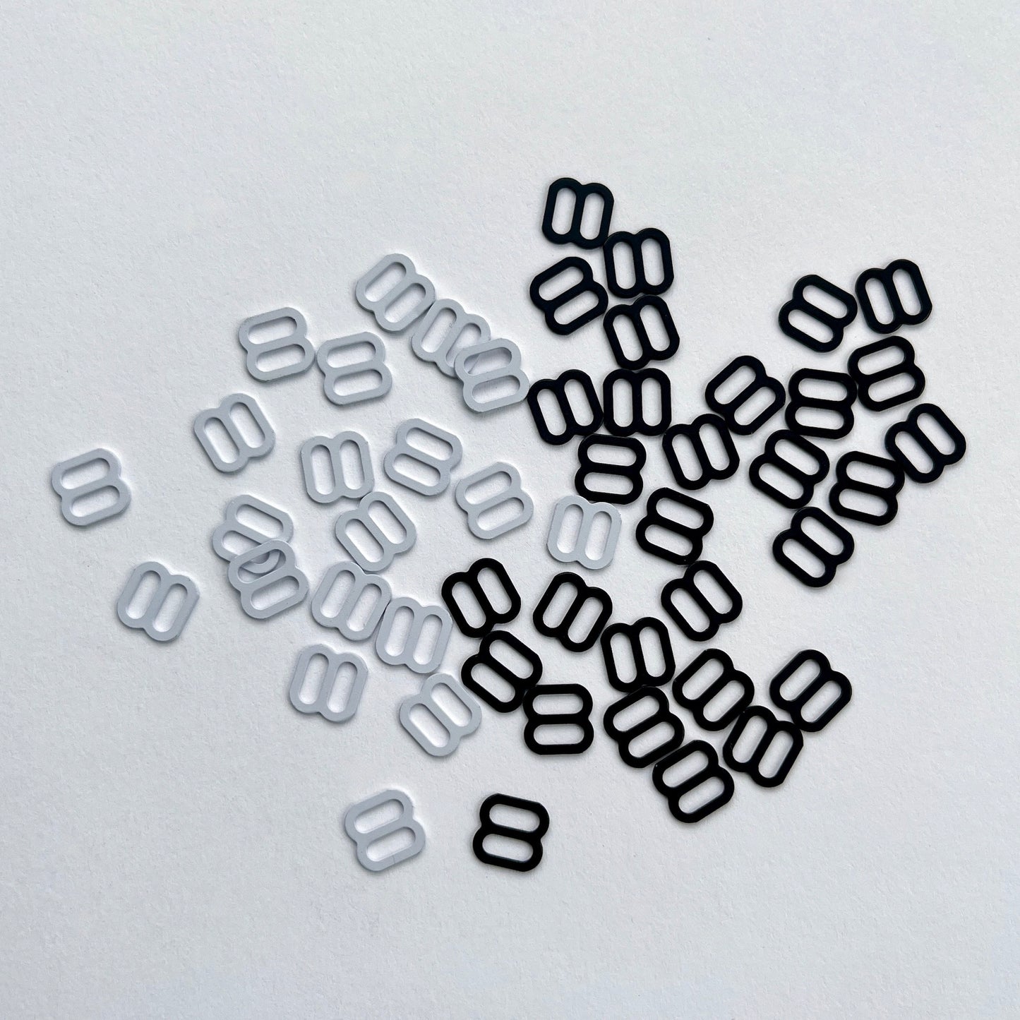 6mm Bra strap slider adjuster for use within bra making and swimwear. Suitable for use with a 6mm wide strap.
