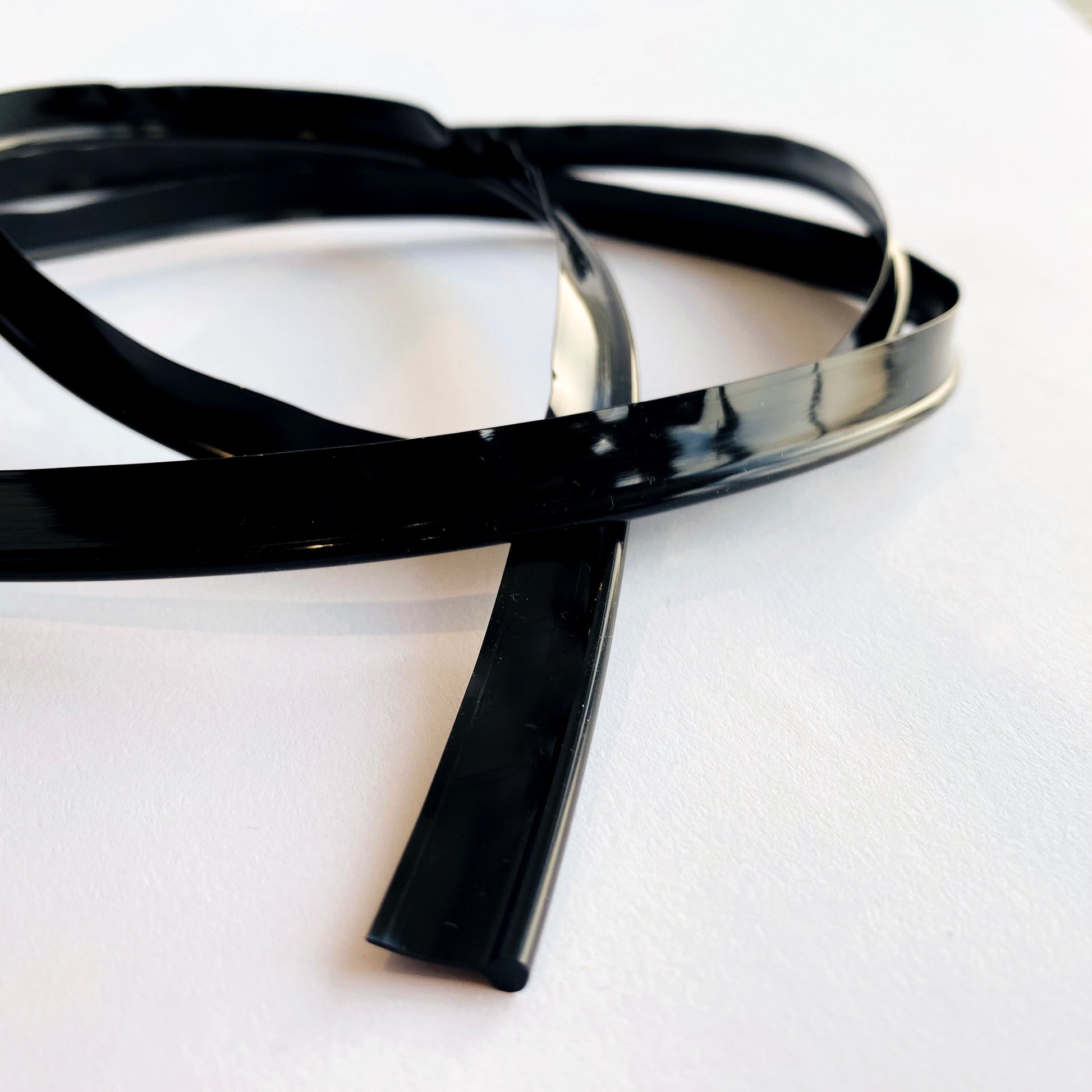 PVC insertion piping cord for outerwear, luggage, garments and shoes