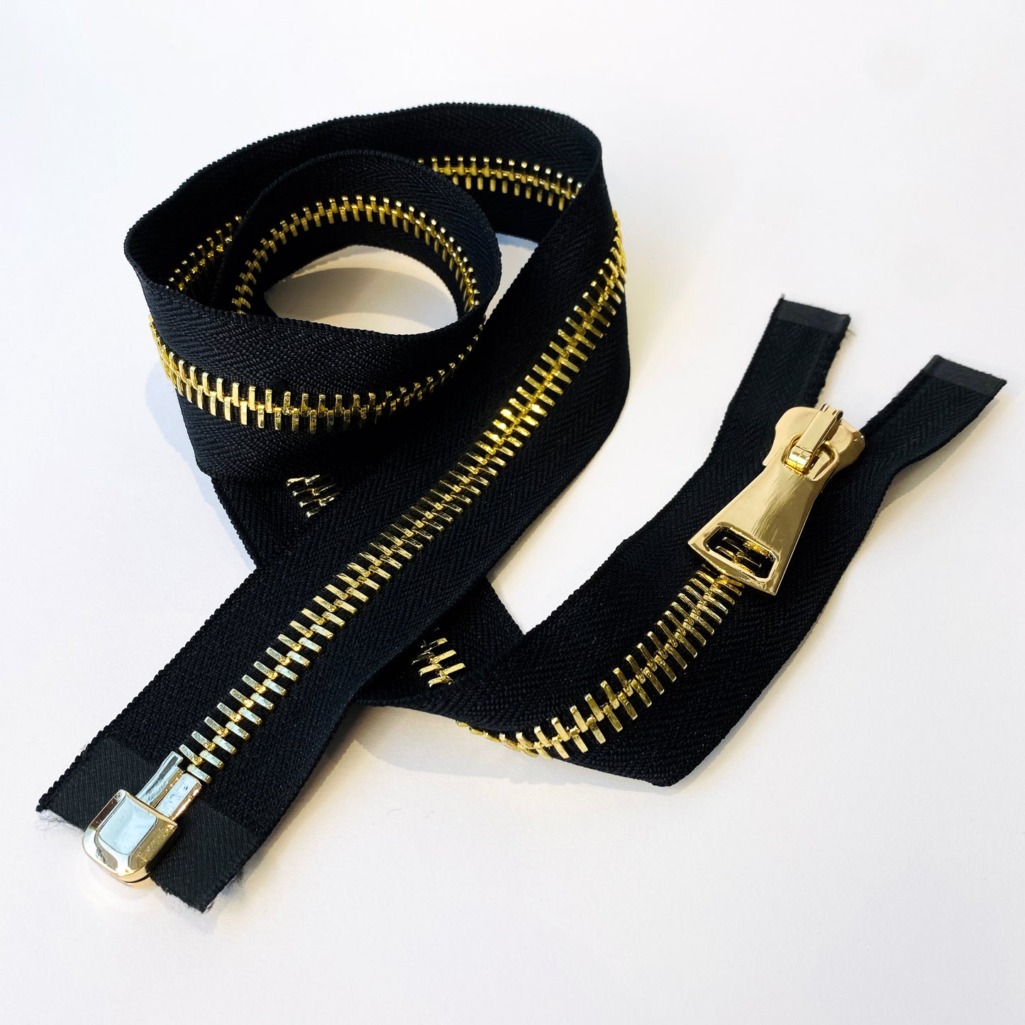 #12 Heavy Weight Open End Black Zip by Lampo - 80cm with Gold Polished Teeth
