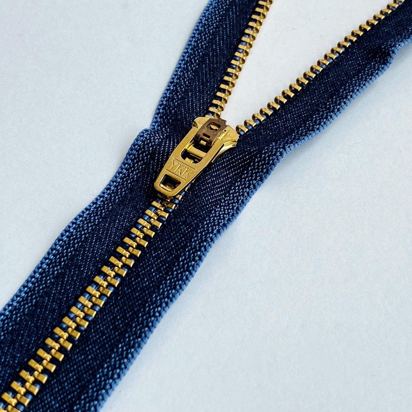 #4.5 Poids du jean YZiP® Denim Zip par YKK