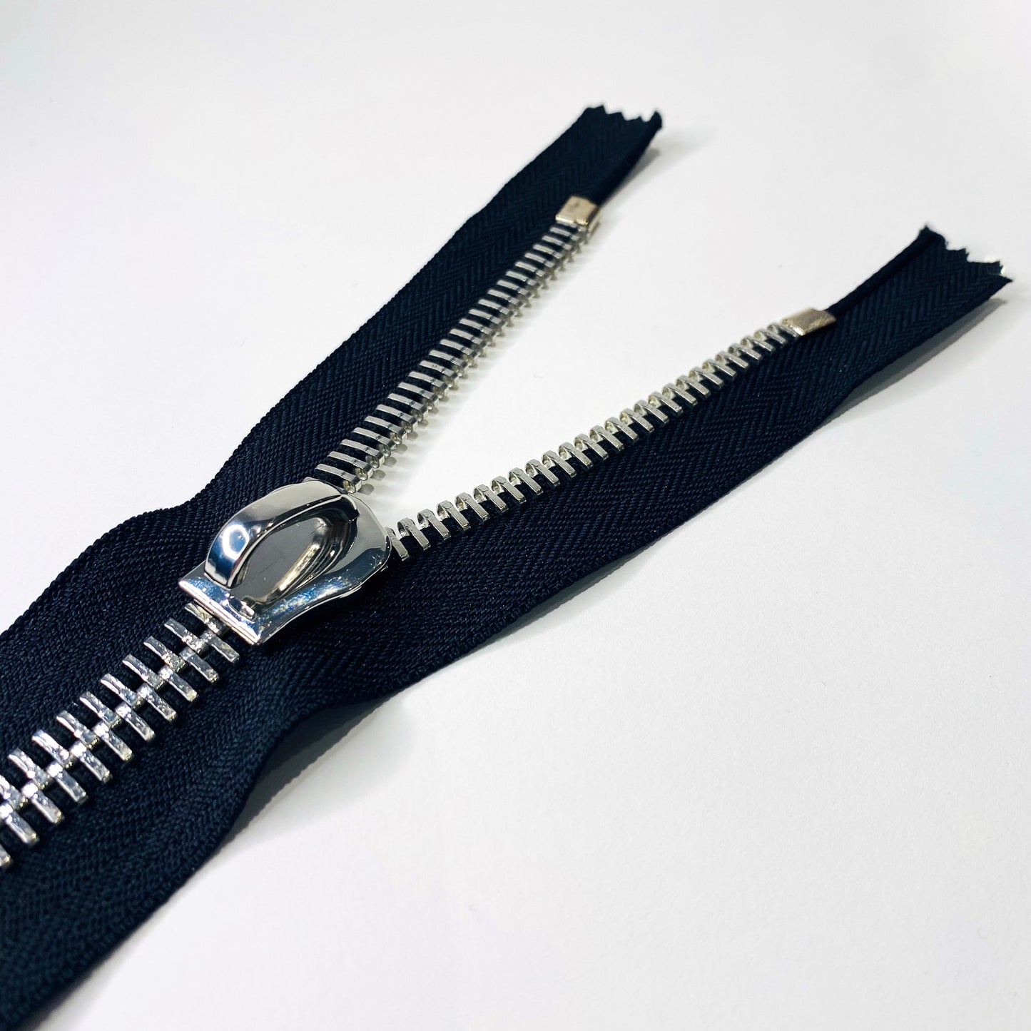 #15 Super Heavy Weight Closed End Black Zip