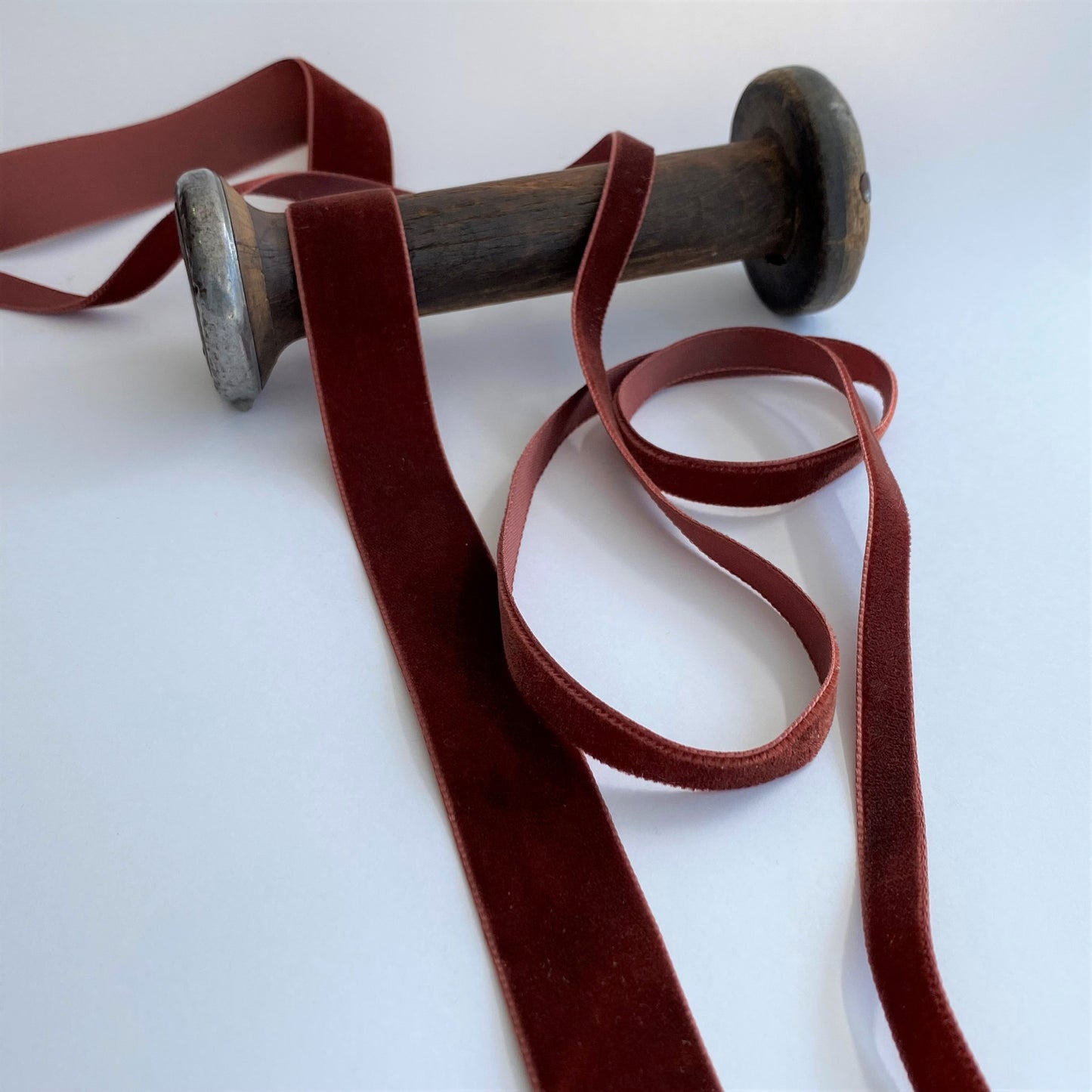 Havanne Brown Velvet Ribbon by Klein - Kleins Haberdashery