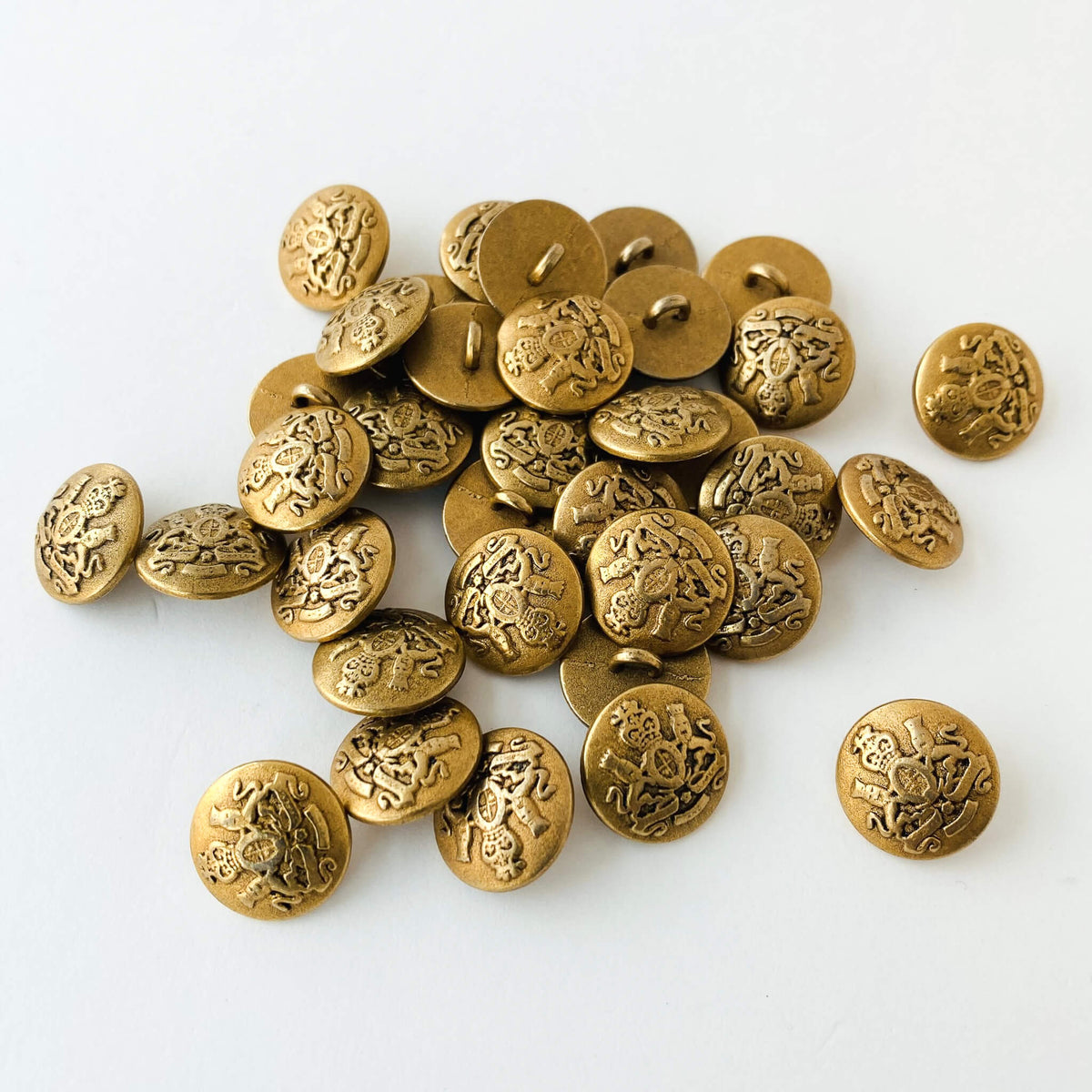 15mm brass military dome buttons with crown and lions