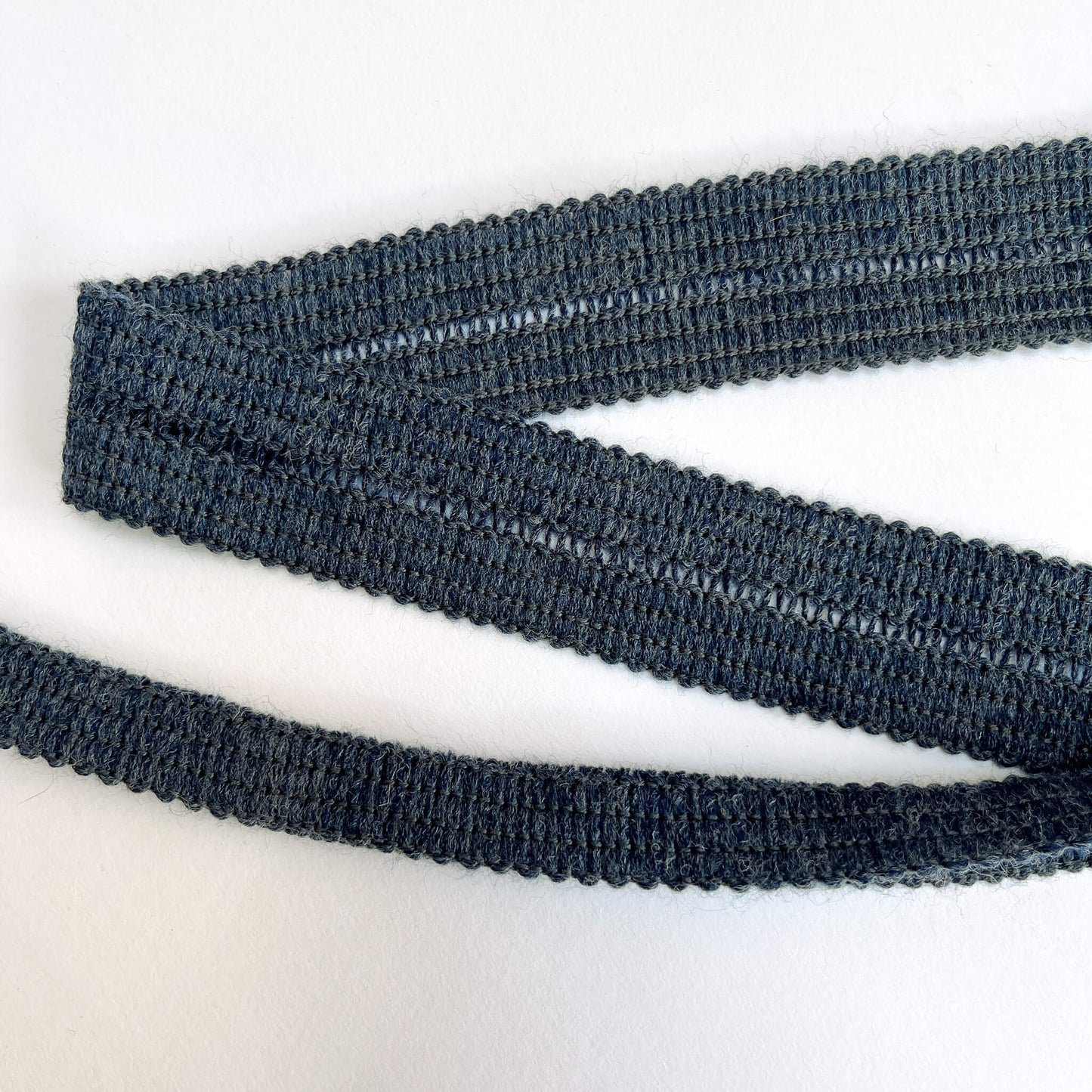 1close up of 7mm blue knitted binding tape