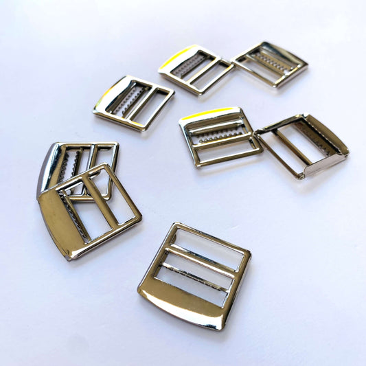Silver Waistcoat Buckle - 20mm - Kleins Haberdashery