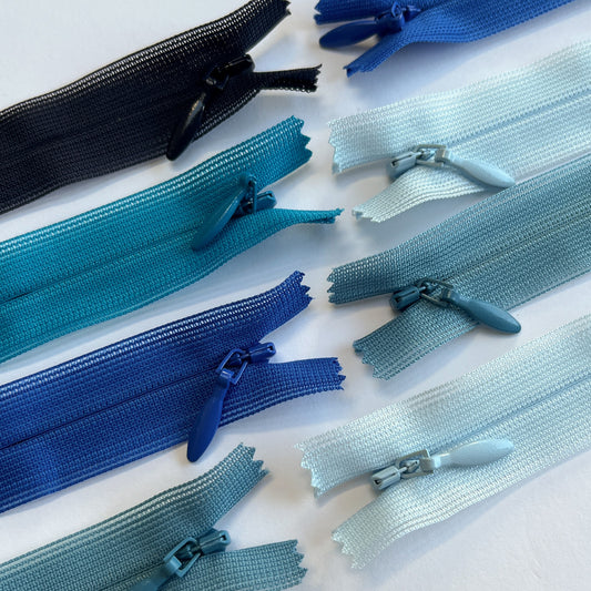 #2 Lightweight Invisible zip By YKK - Blues - 66cm (26") length