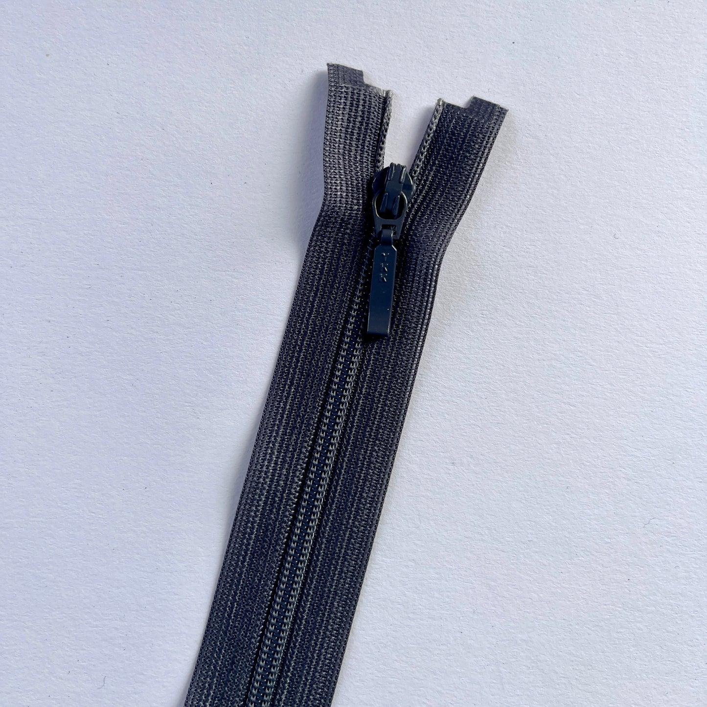 #3 light Weight Open Ended Zip by YKK - 100cm (39")