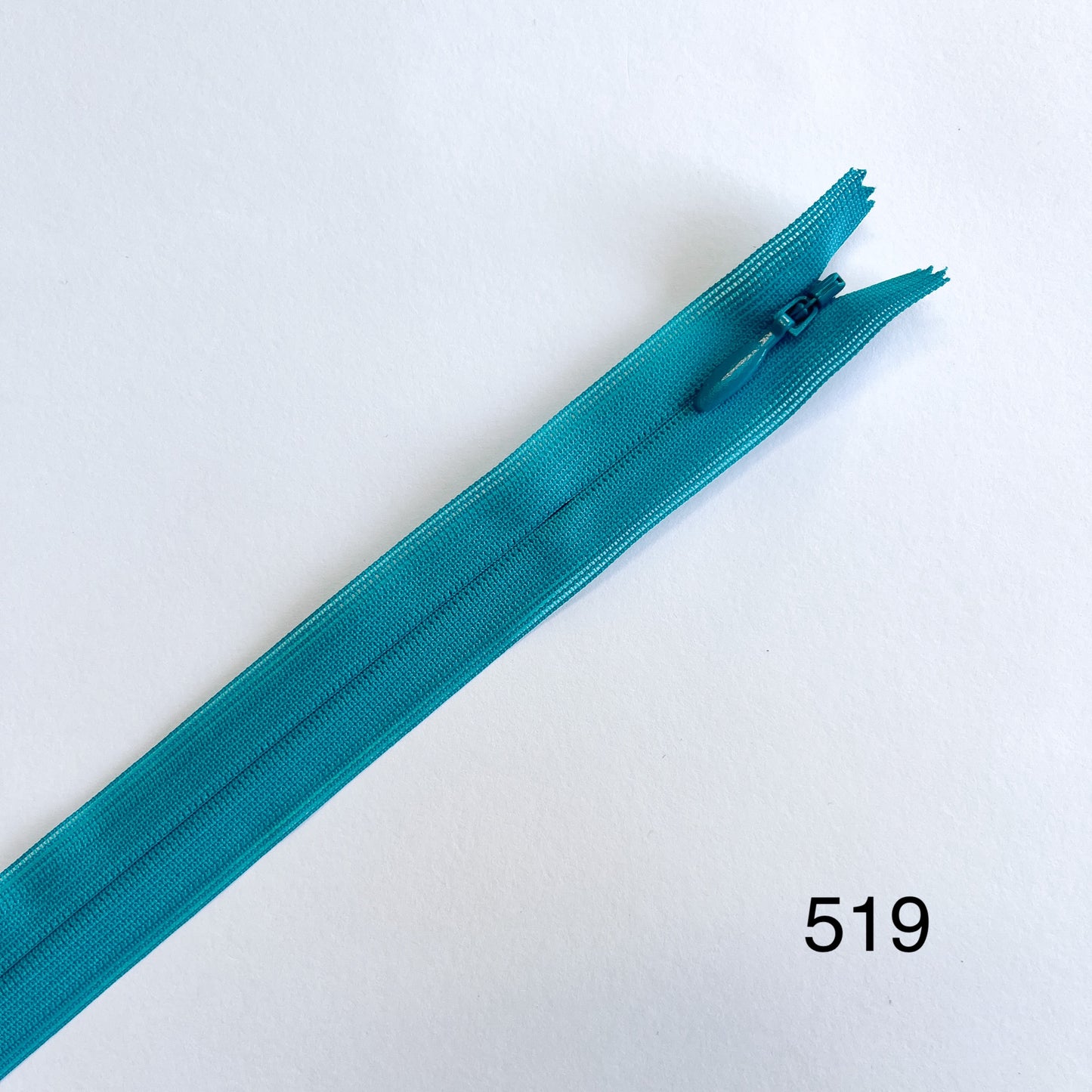 #2 Lightweight Invisible zip By YKK - Blues - 66cm (26") length - Kleins Haberdashery