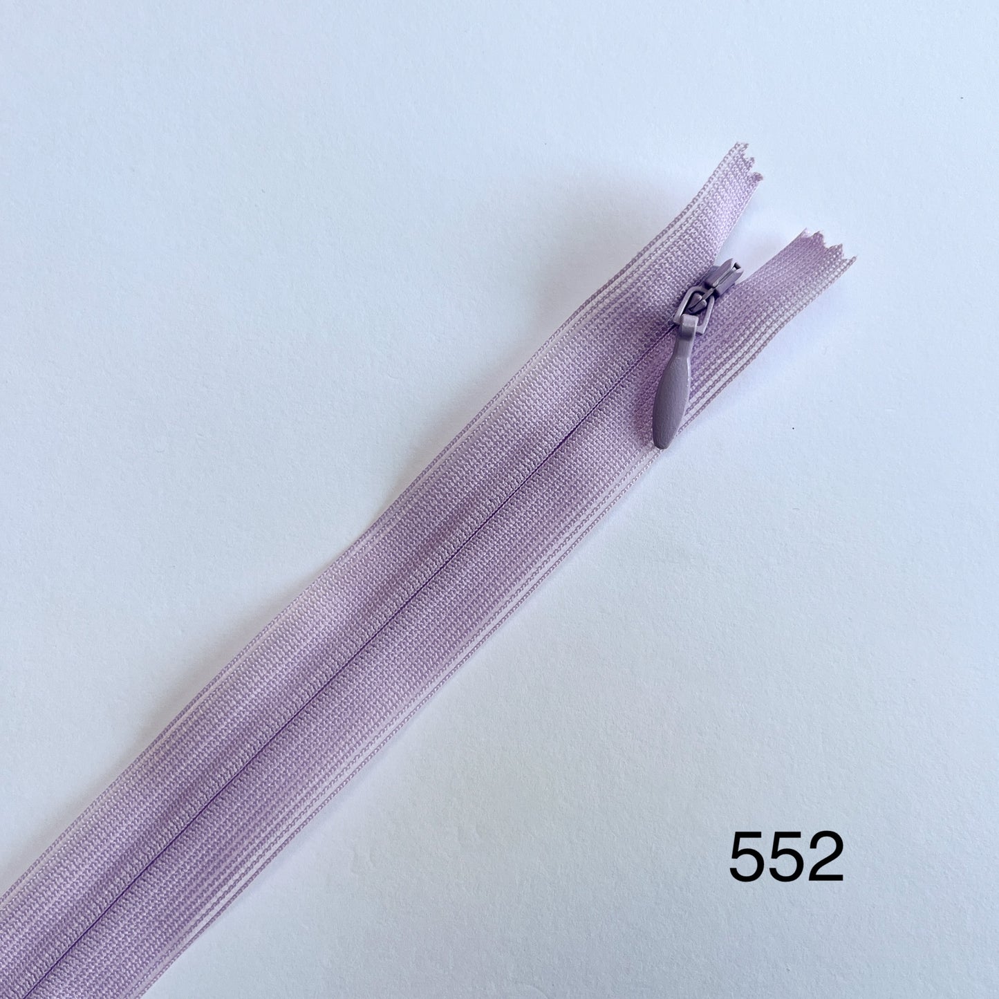 #2 Lightweight Invisible zip By YKK - Purples - 66cm (26") length