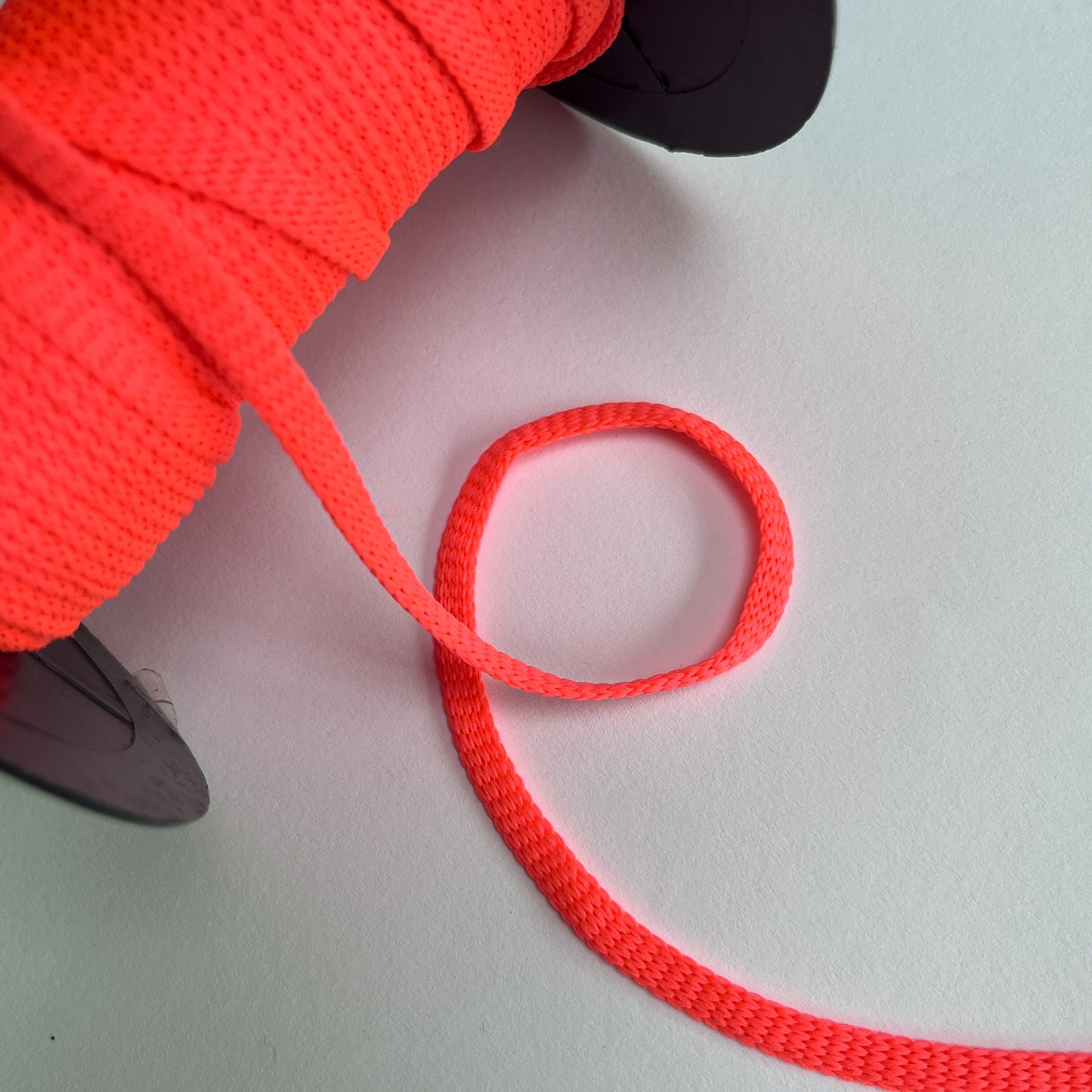5mm Flat Cord 5mm - Fluro Pink