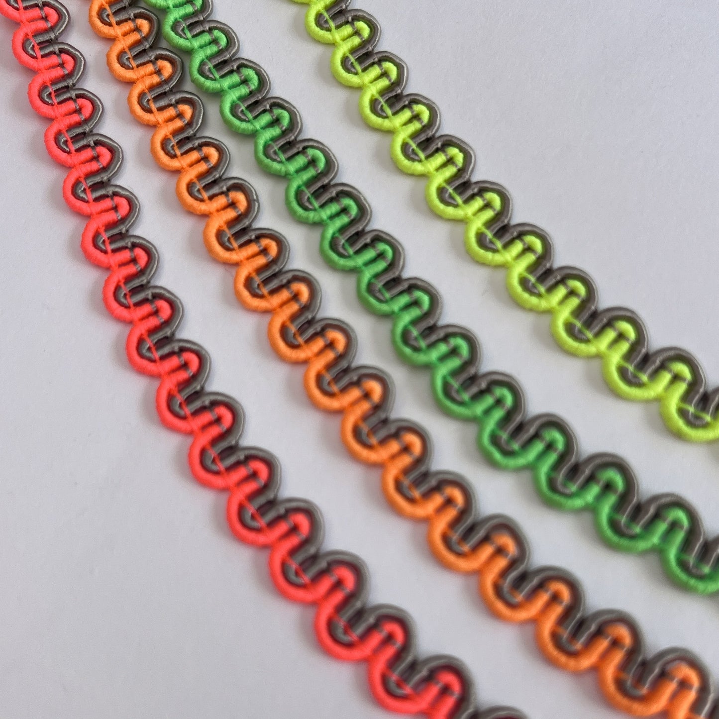 8mm 2-tone Scroll Gimp Braid - Fluro green