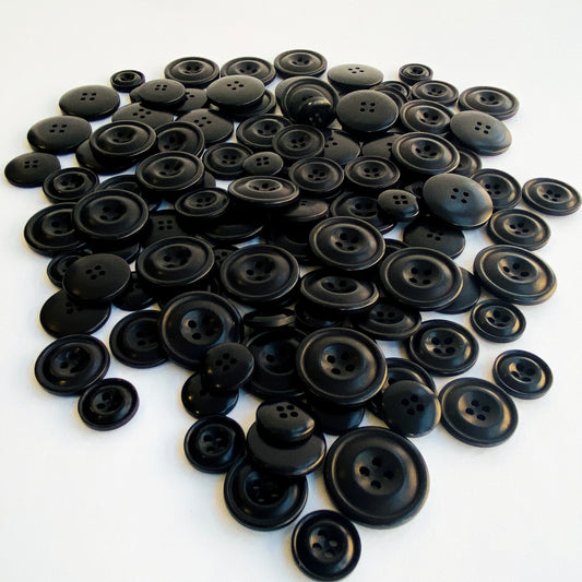 Black corozo buttons
