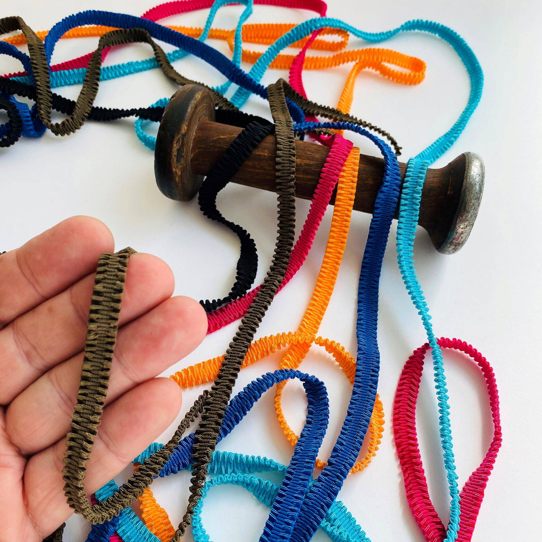 8mm Stretch ‘Ruched’ Style gathered Elastic Strap – Kleins Haberdashery