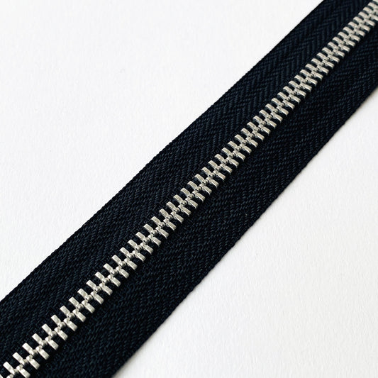 metal continuous zipper