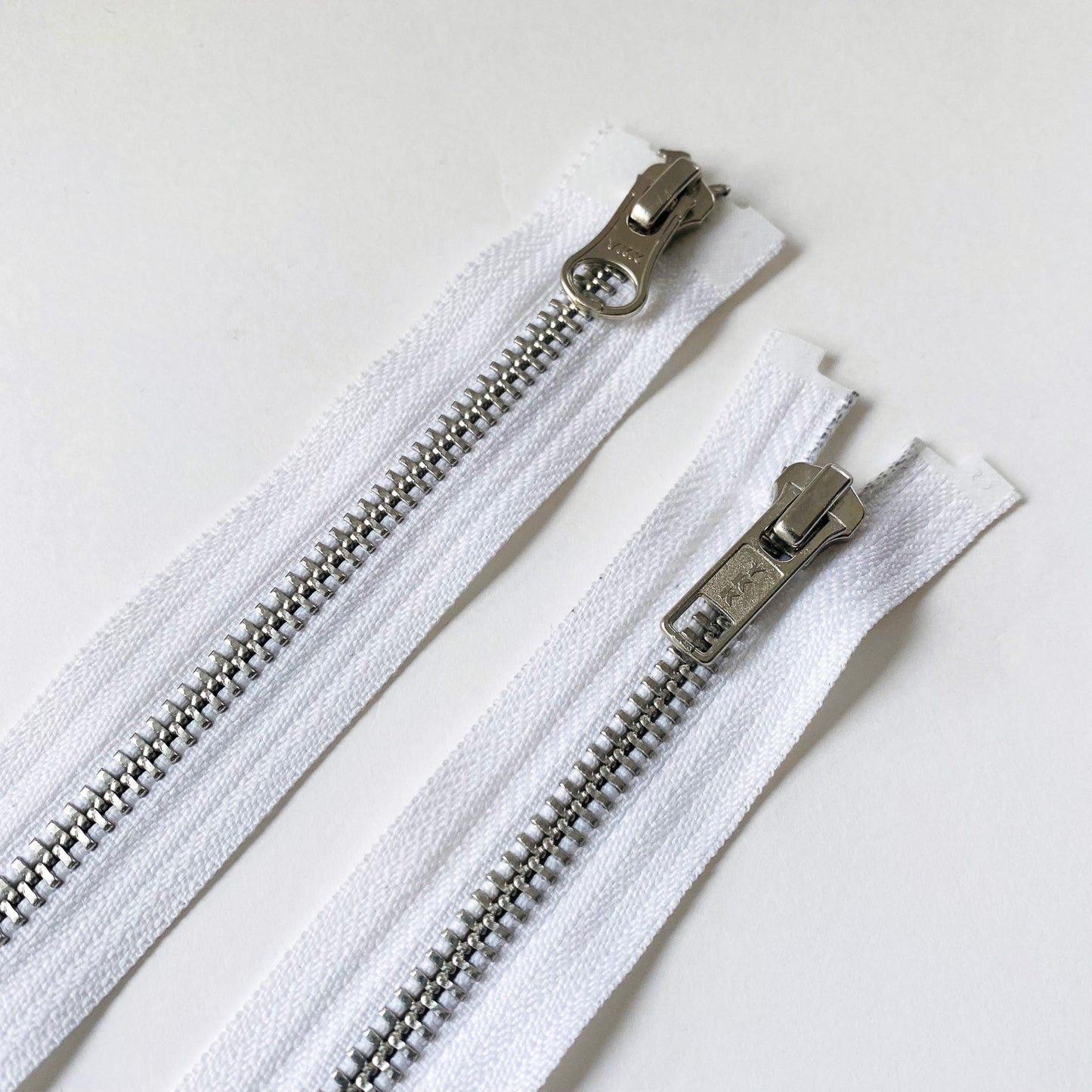 #5 Double Open Ended White / Silver Zip by YKK