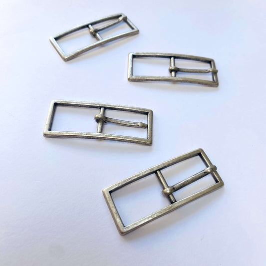 silver metal prong belt buckles with a thin frame