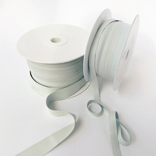 Natural rubber elastic