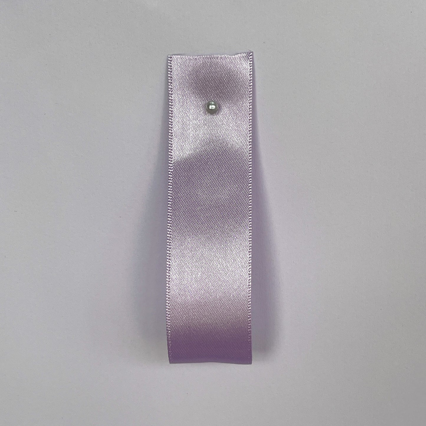 Ruban de satin bronze par Klein