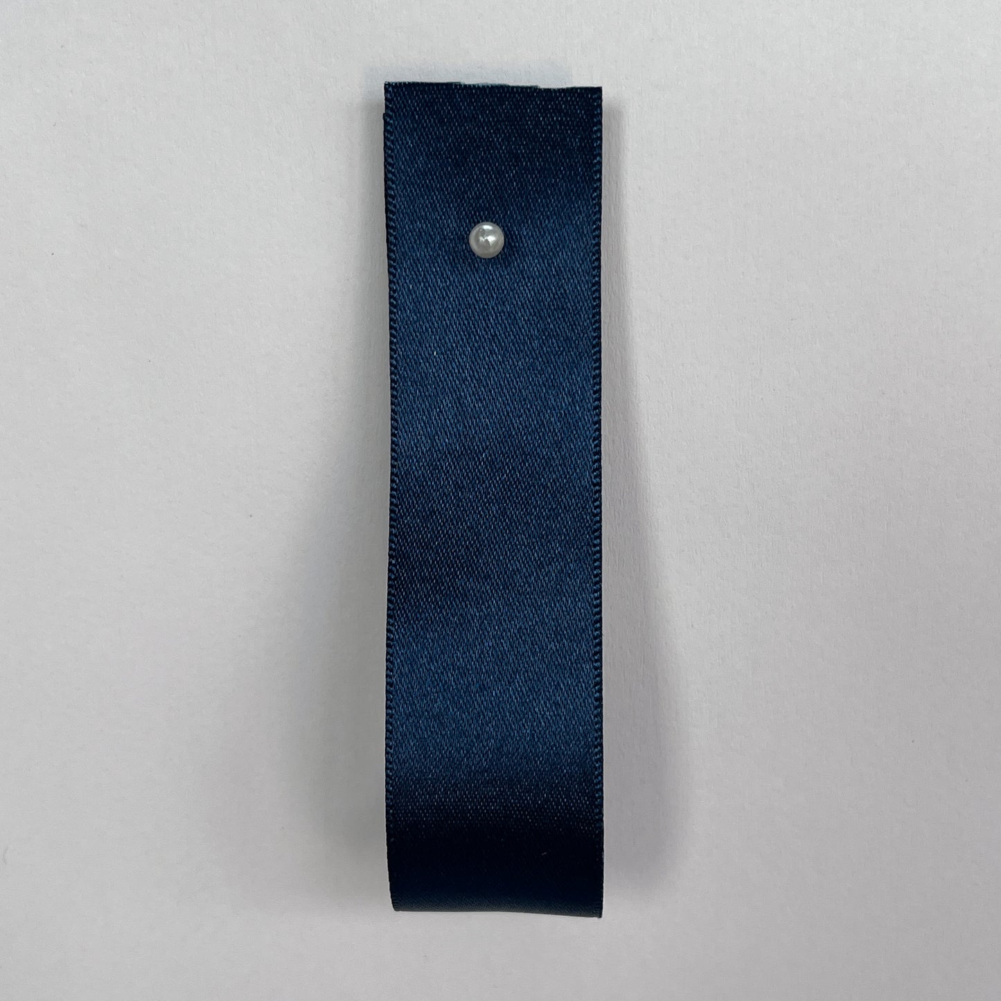 Cinta de raso bronce de Klein