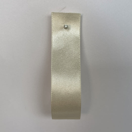 Ruban de satin bronze par Klein