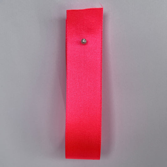 Ruban de satin bronze par Klein