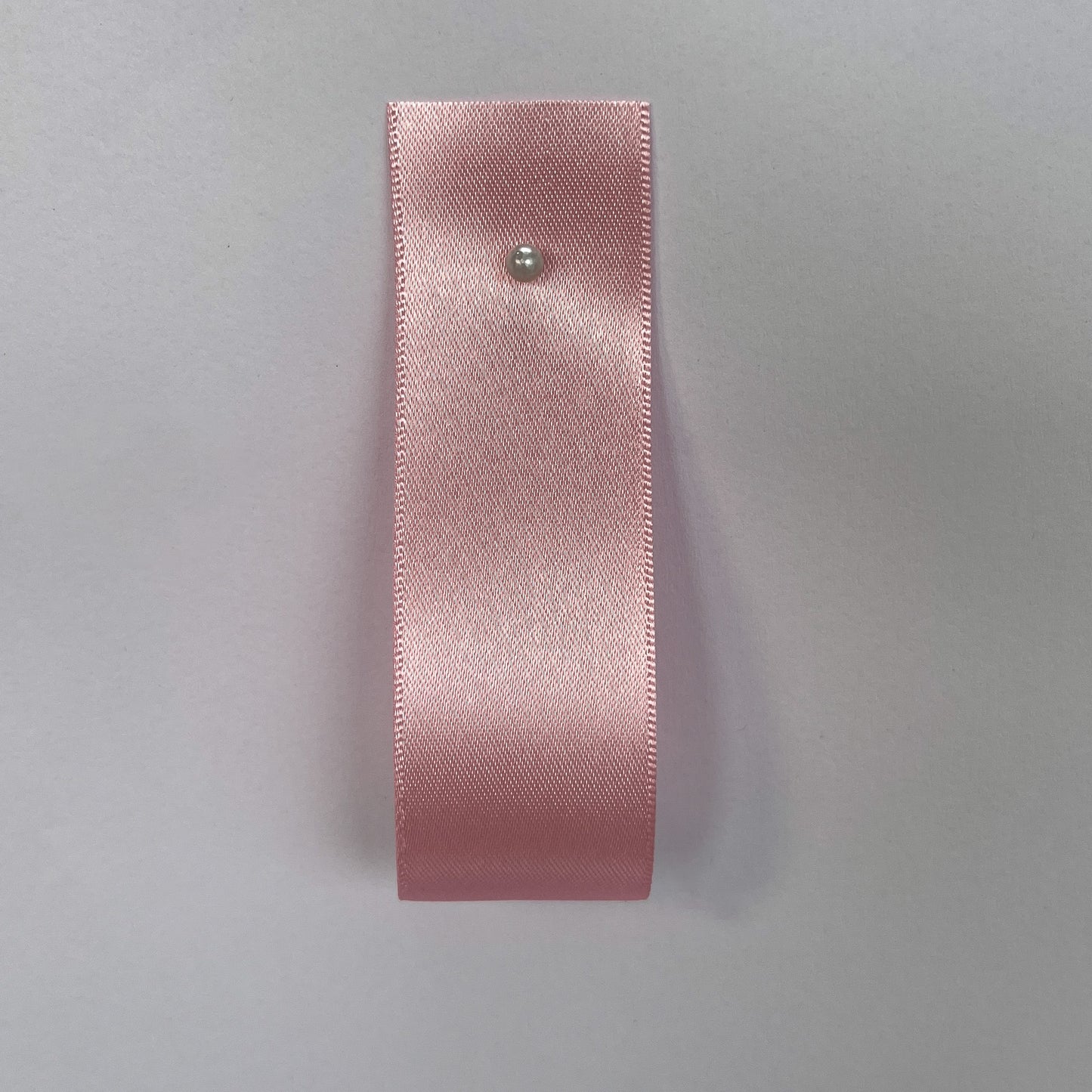 Ruban de satin bronze par Klein