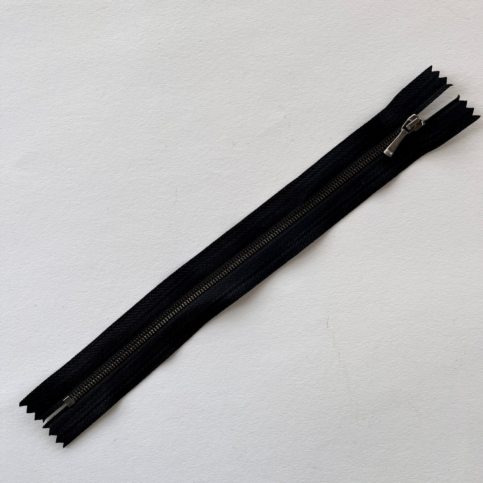 #1 Ultra Fine Closed End Metal Zip - 20cm - Kleins Haberdashery