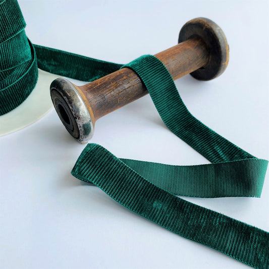 22mm Bottle Green Ribbed Velvet Ribbon - Kleins Haberdashery