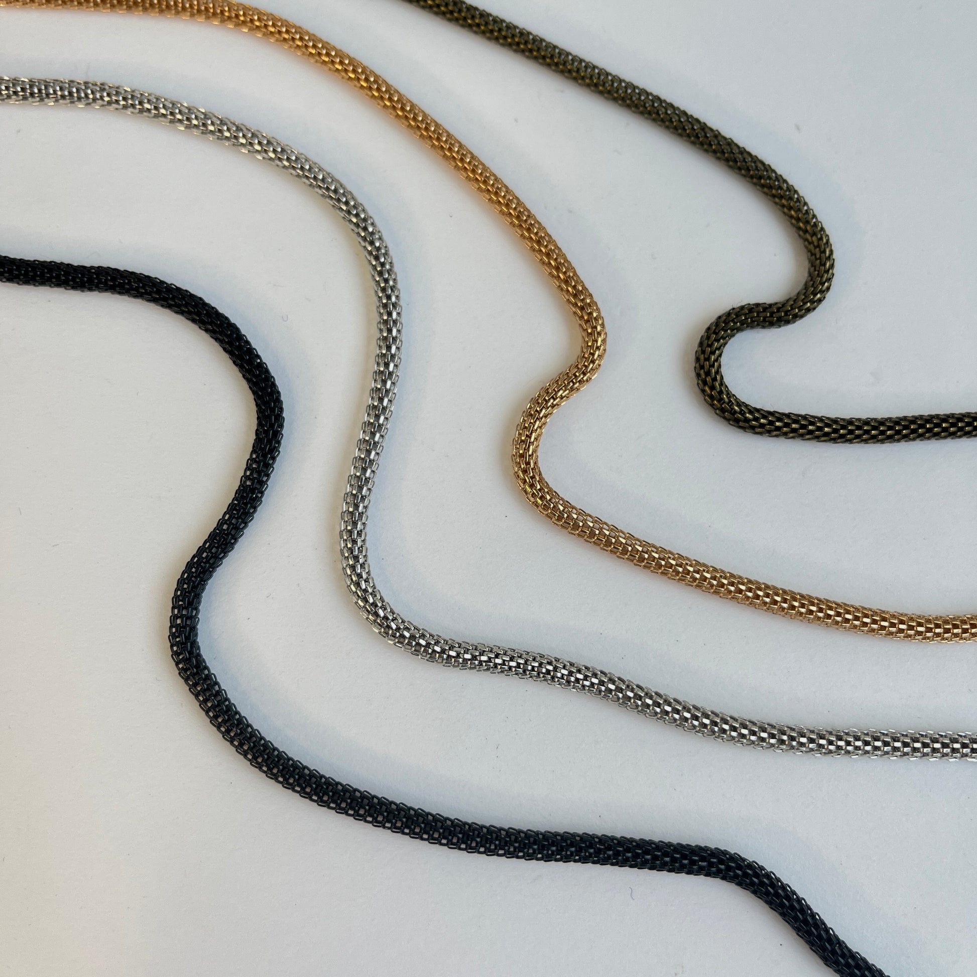 Round Hollow Mesh Chain for jewellery making, bag making, for dress straps and decoration. Nickel free and flexible.