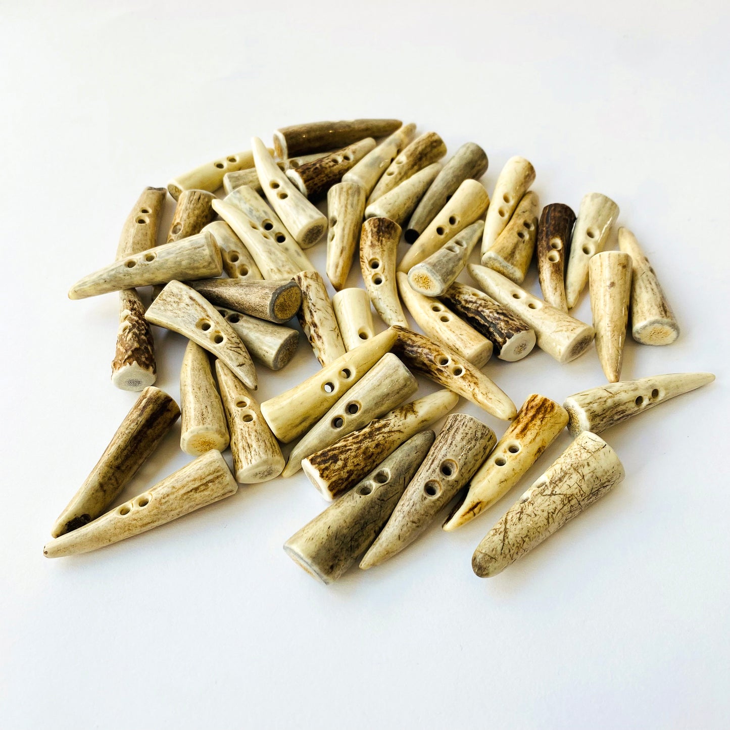 50mm Stag Horn 2 hole Toggle Tips