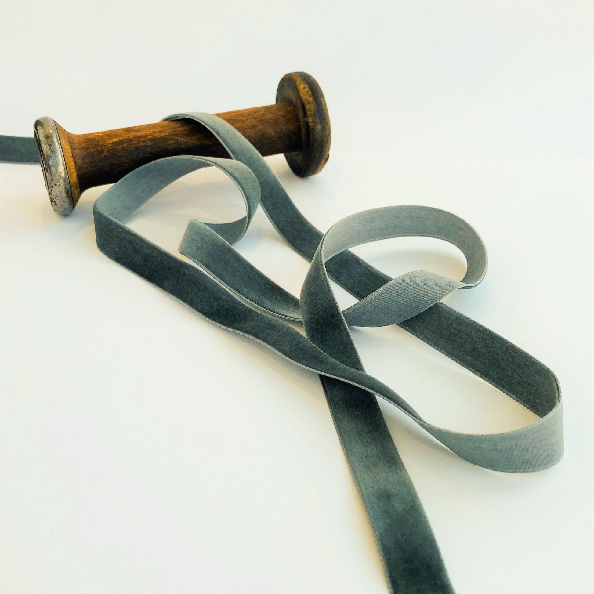 Gris-Fonce Velvet Ribbon by Klein - Kleins Haberdashery