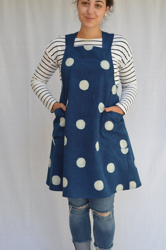 The Maria Apron sewing pattern, Japanese style cross back apron pattern indie sewing patterns, contemporary and modern sewing patterns made in the UK.
