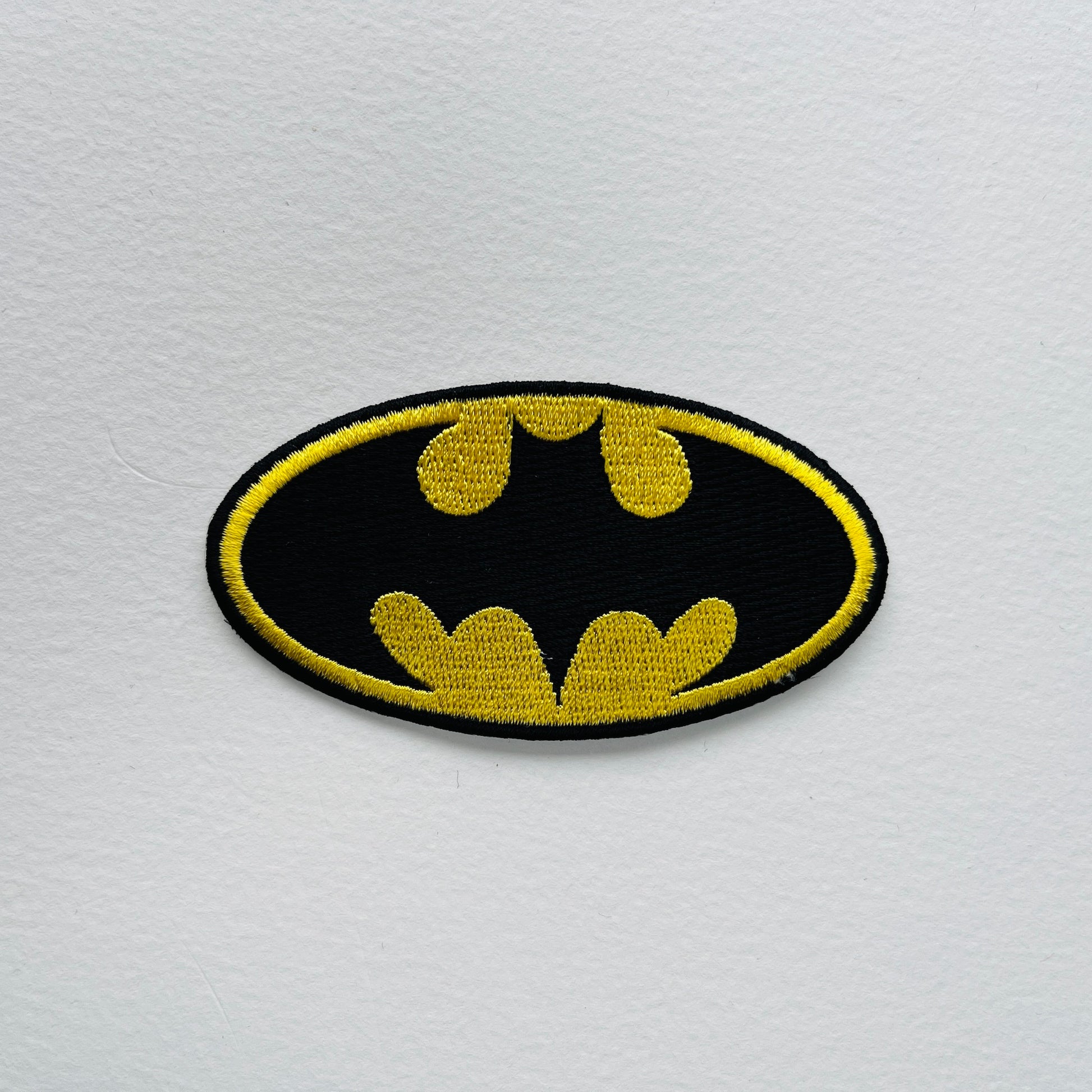 batman logo embroidered iron on embroidered patch appliqué badge