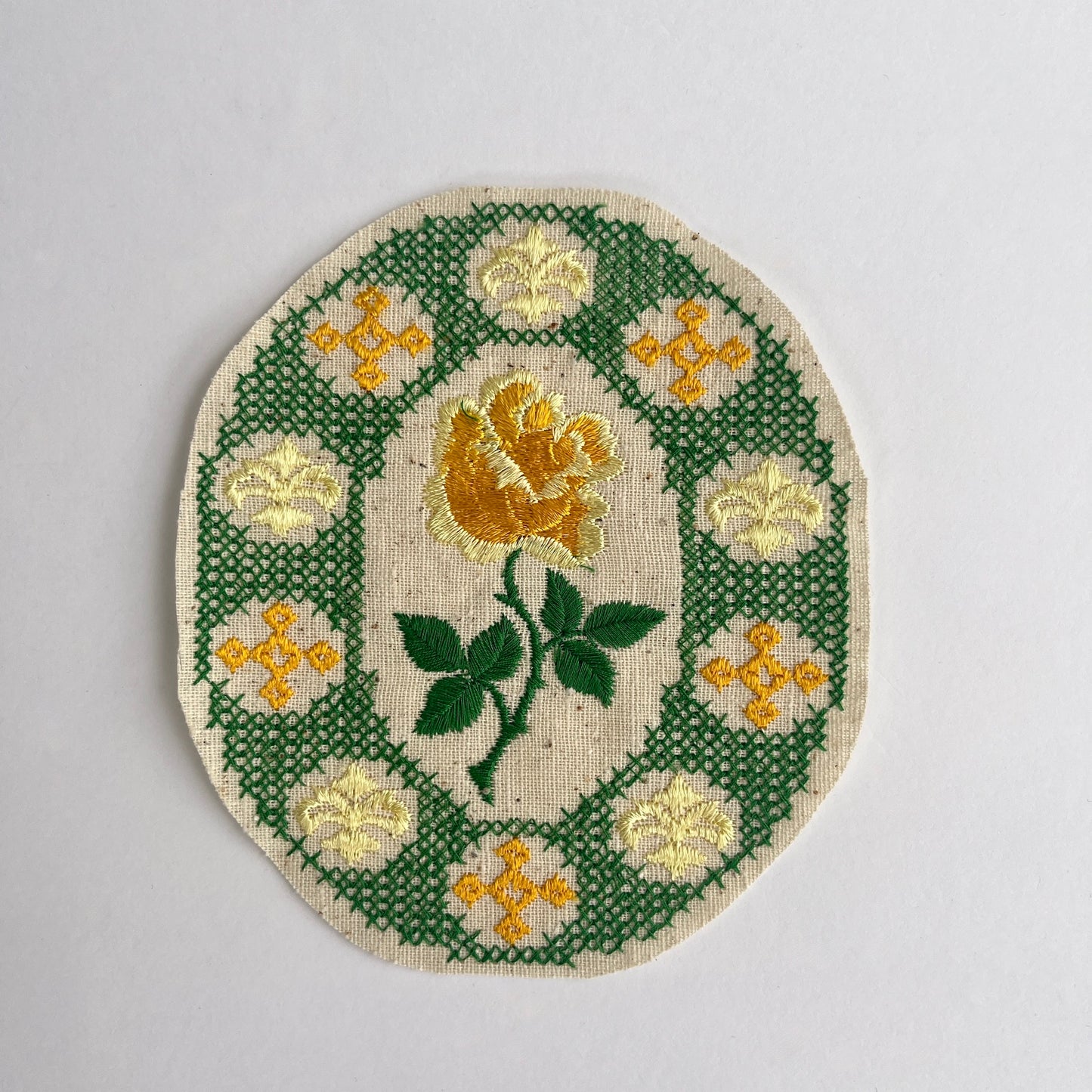 Lovely vintage embroidered floral yellow rose patches, in a choice of 4 colours, on a natural colour cotton base. Can be sewn directly to embellish or repair garments, they would make fab elbow patches!